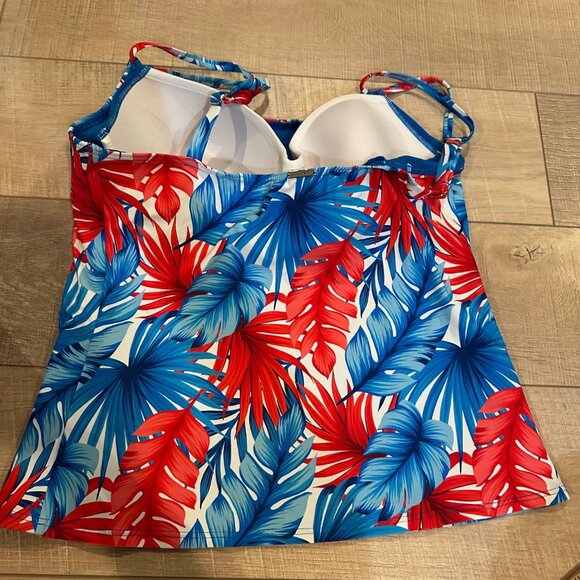 SUNSETS WOMENS PATRIOTIC BLUE AND RED TANKINI TOP SWIM 34DD - Picture 4 of 8